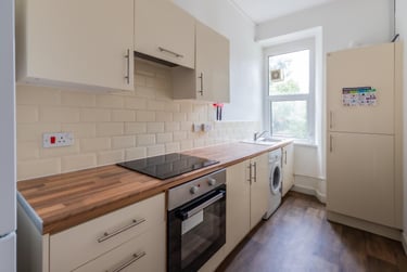 3 bed house, East Grove, Plasnewydd, Cardiff, CF243AE - Image 3